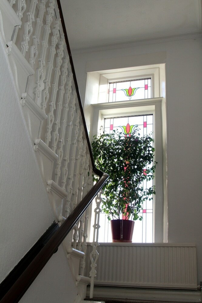 Фото Dean Park Guest House