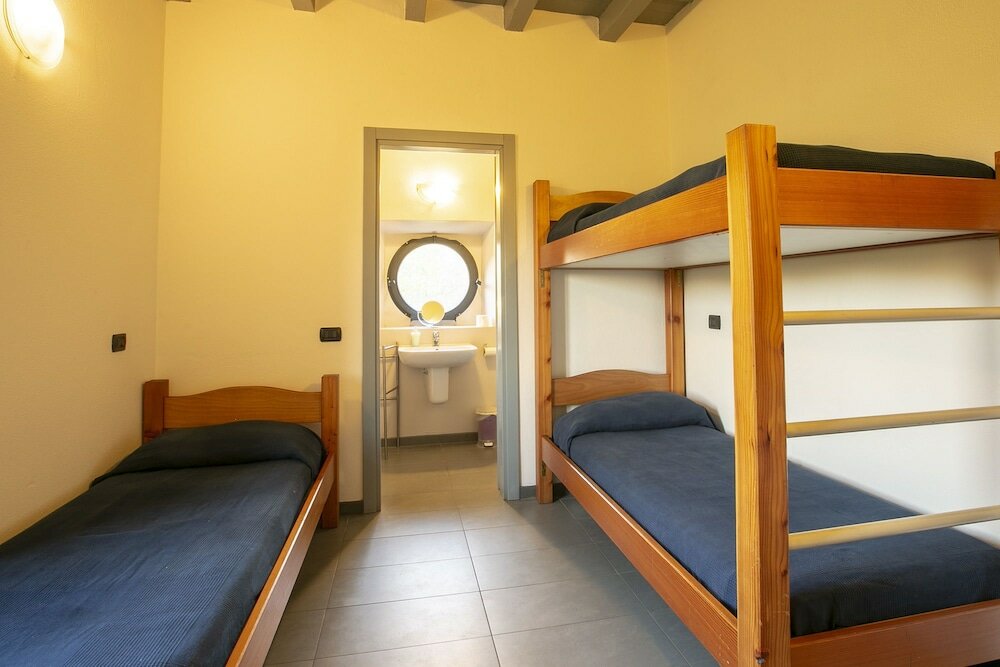 Фото Ostello Costa Alta