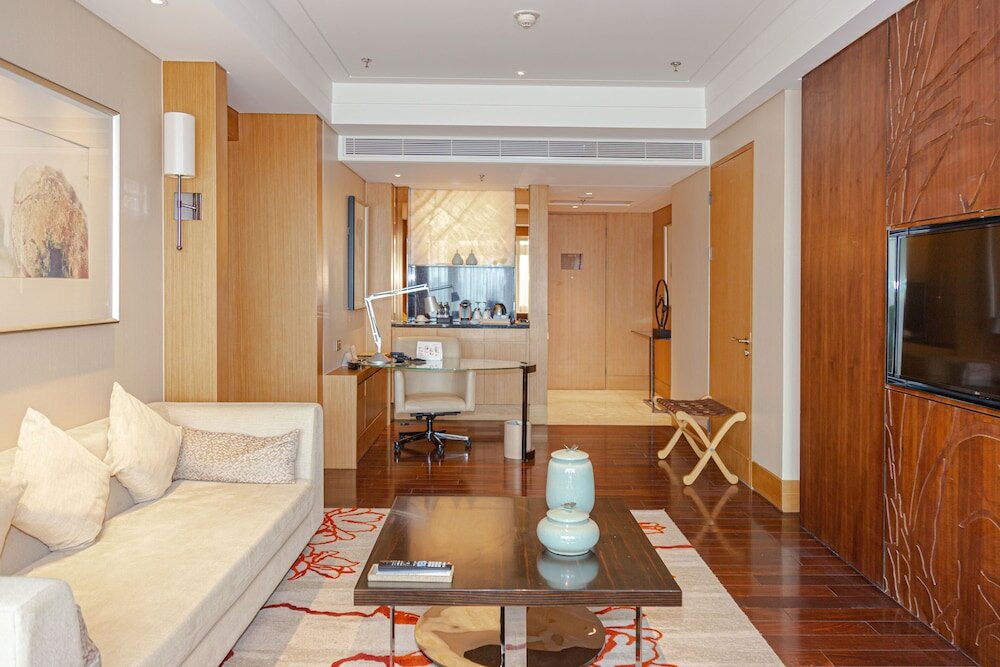 Фото Zhuhai Marriott Hotel