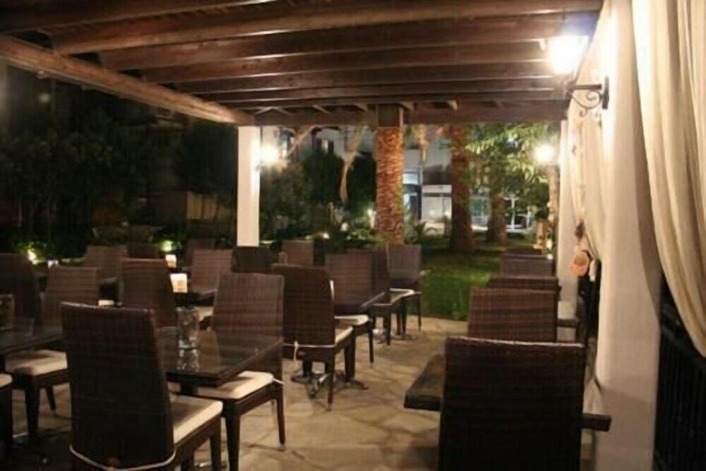 Фото Hotel Vicky