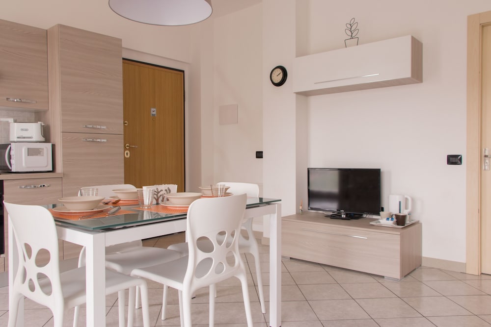 Фото Hq Aparthotel Milano Inn - Smart Suites