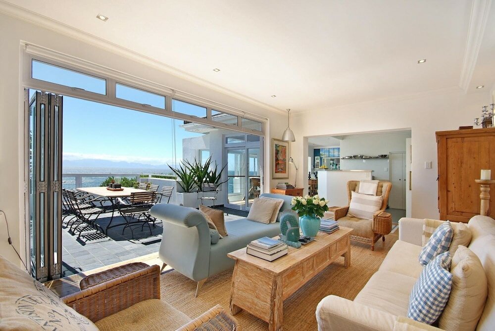 Фото Watercolours Studios