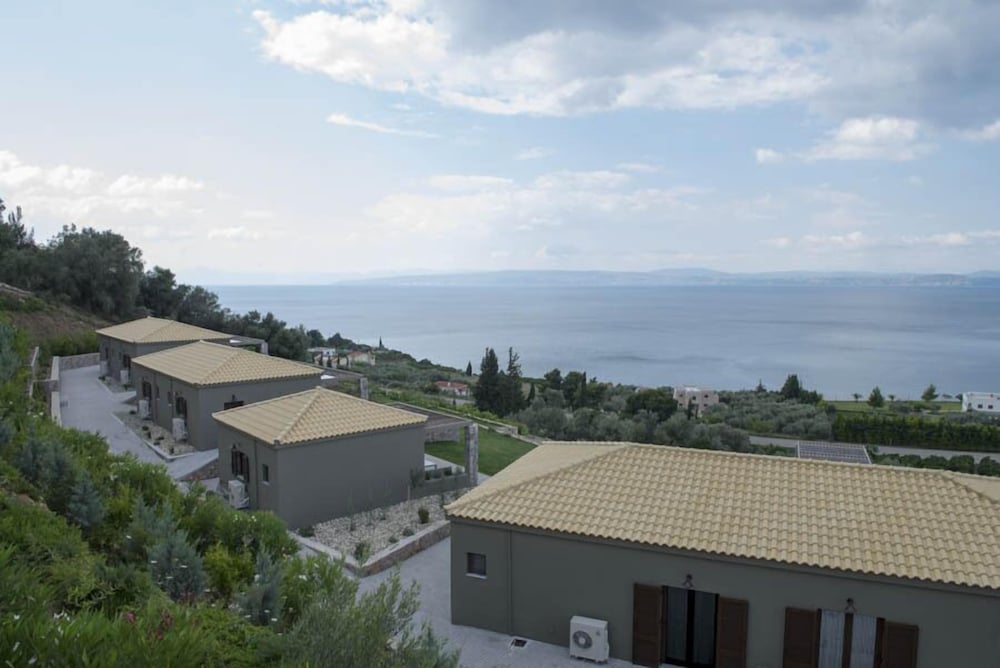 Фото Elimnion Resort