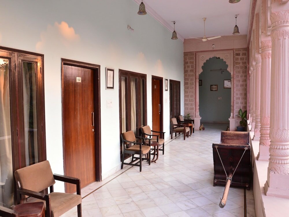 Фото Oyo 2689 Hotel Karan Villas