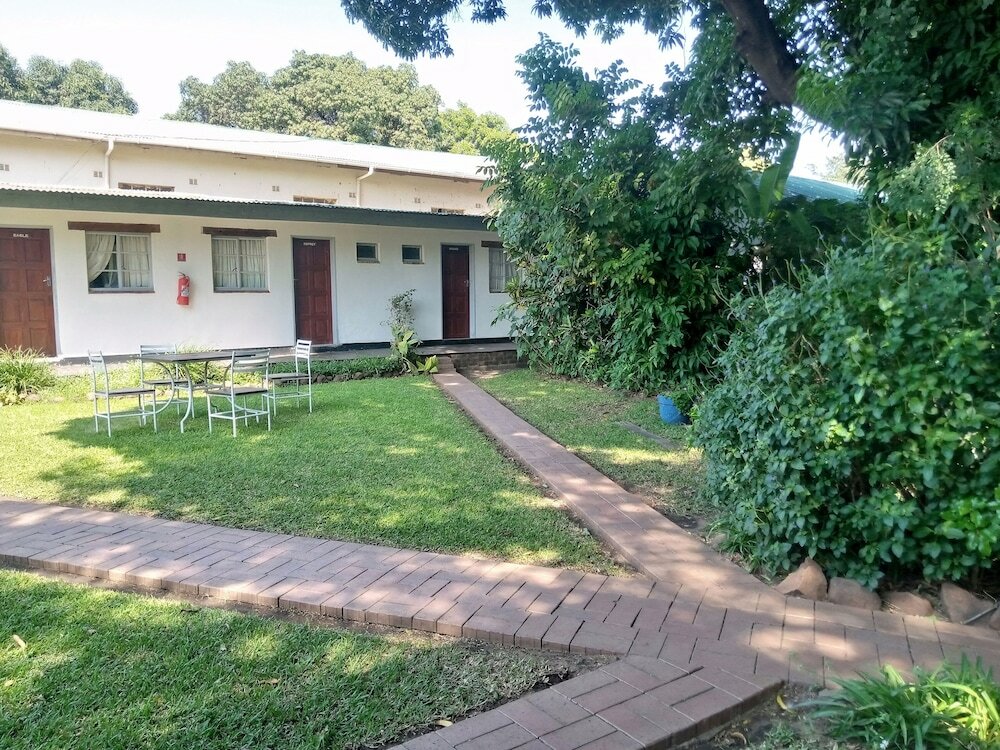 Фото Fawlty Towers