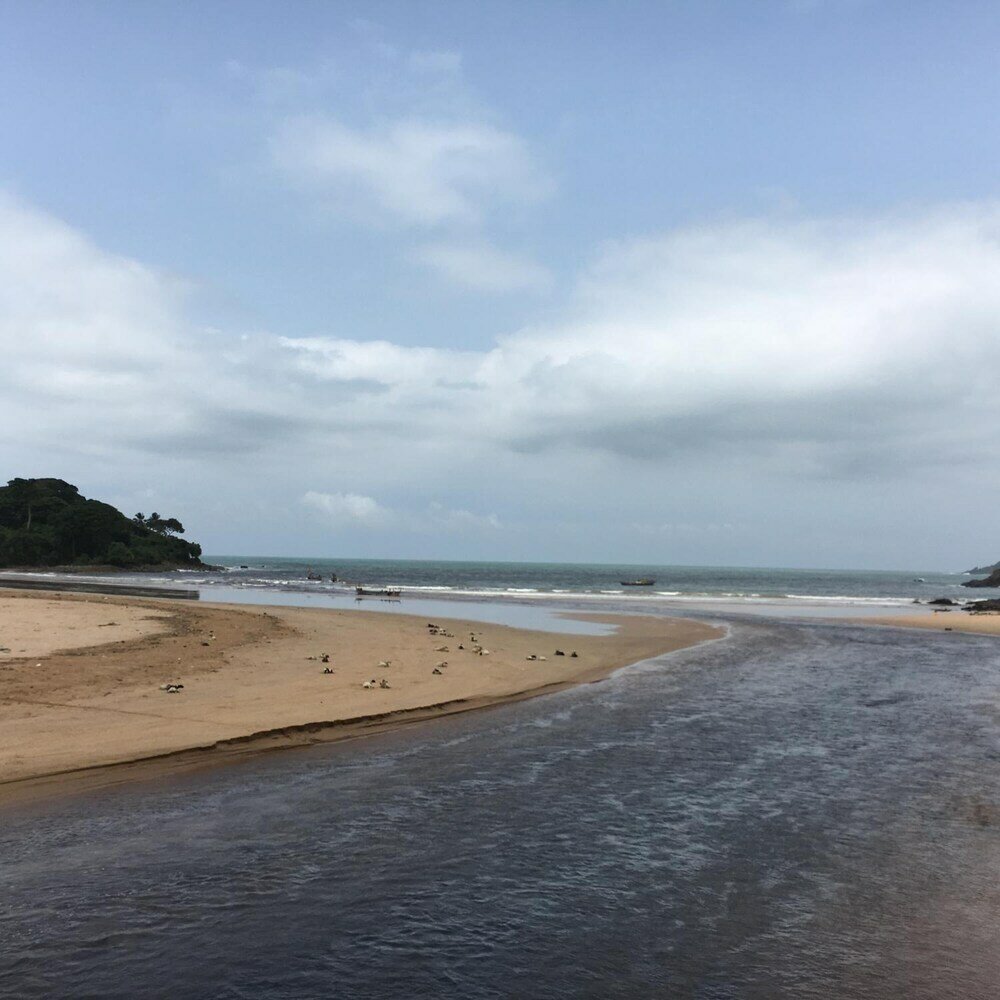 Фото Akwidaa Inn