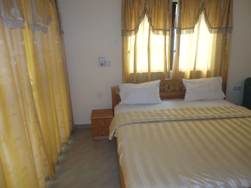 Фото Tenack Beach Resort