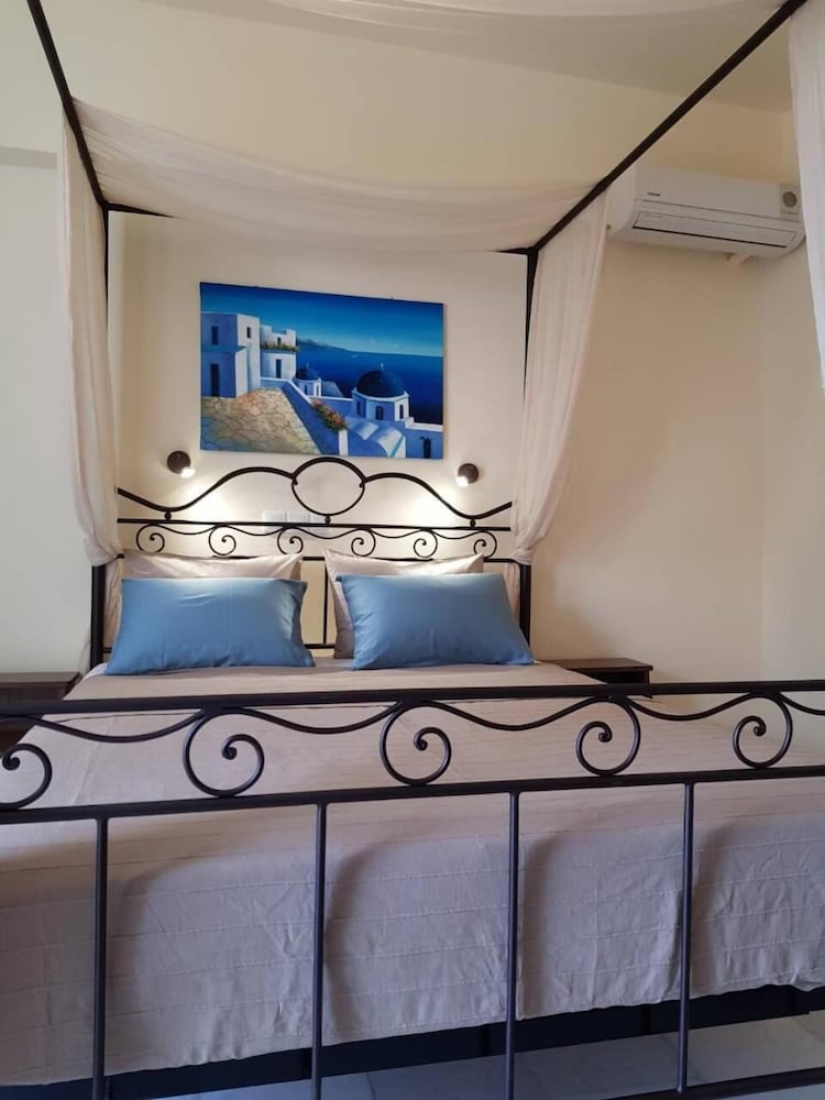 Фото Villa Irini Kamari