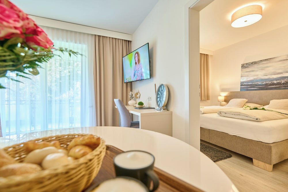 Фото Ferienwohnungen - Appartements Pension Zollner