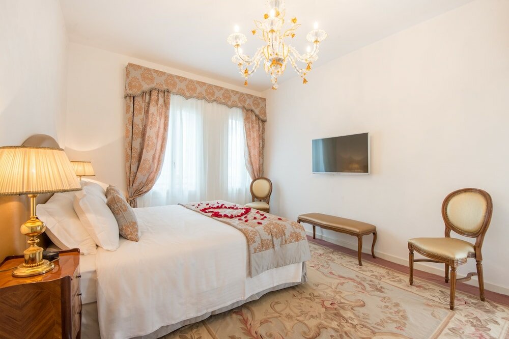 Фото San Teodoro Palace Luxury Apartments