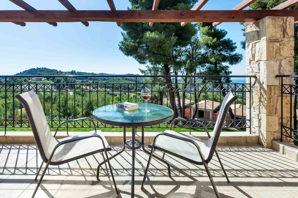 Фото Akritas EF Zin Villas & Suites