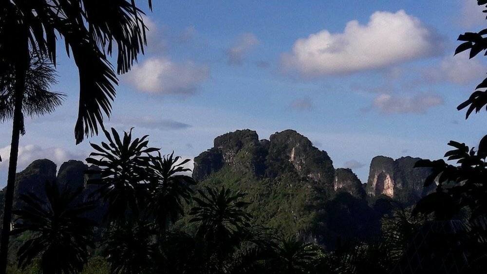 Фото Aonang Cliff Mountain New Resort