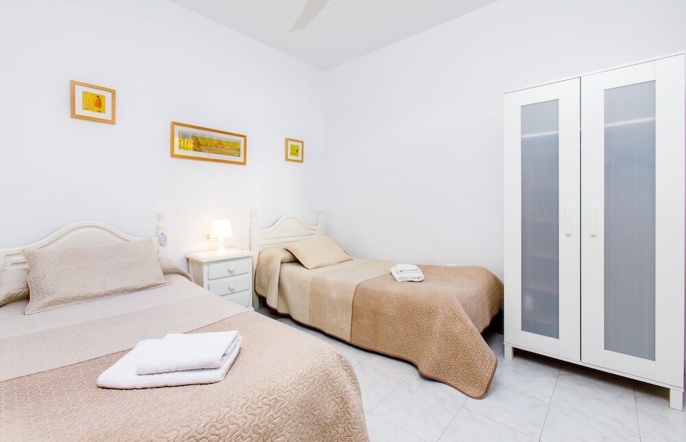 Фото Apartamentos Turísticos Almoraide