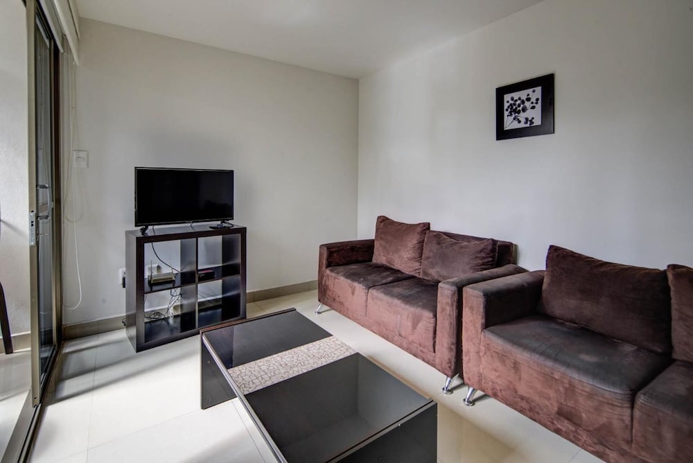 Фото Grupo Kings Suites Alfredo de Musset