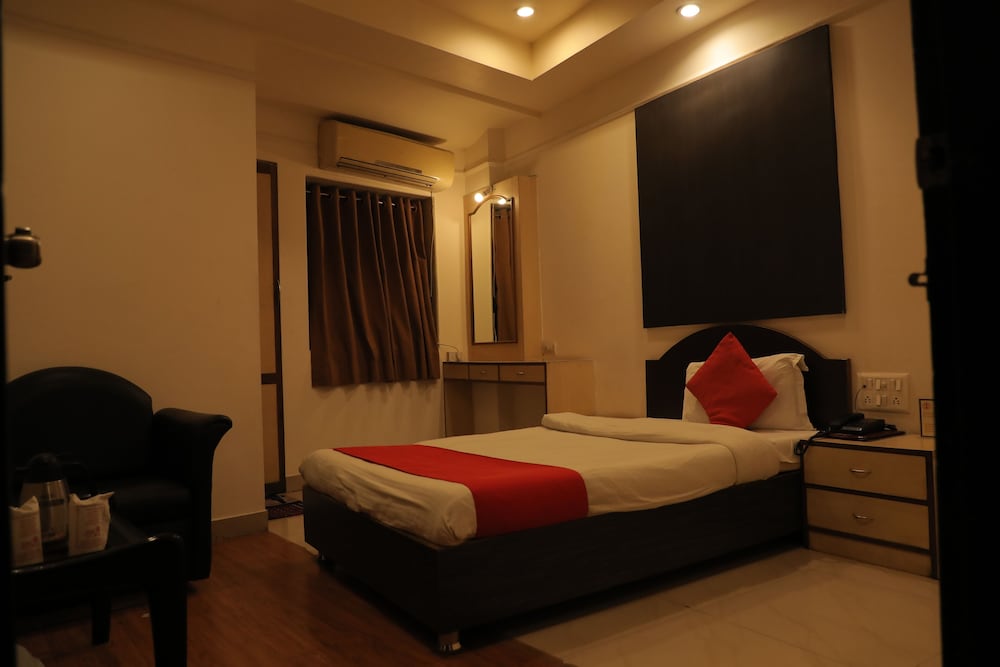 Фото Hotel Gokul