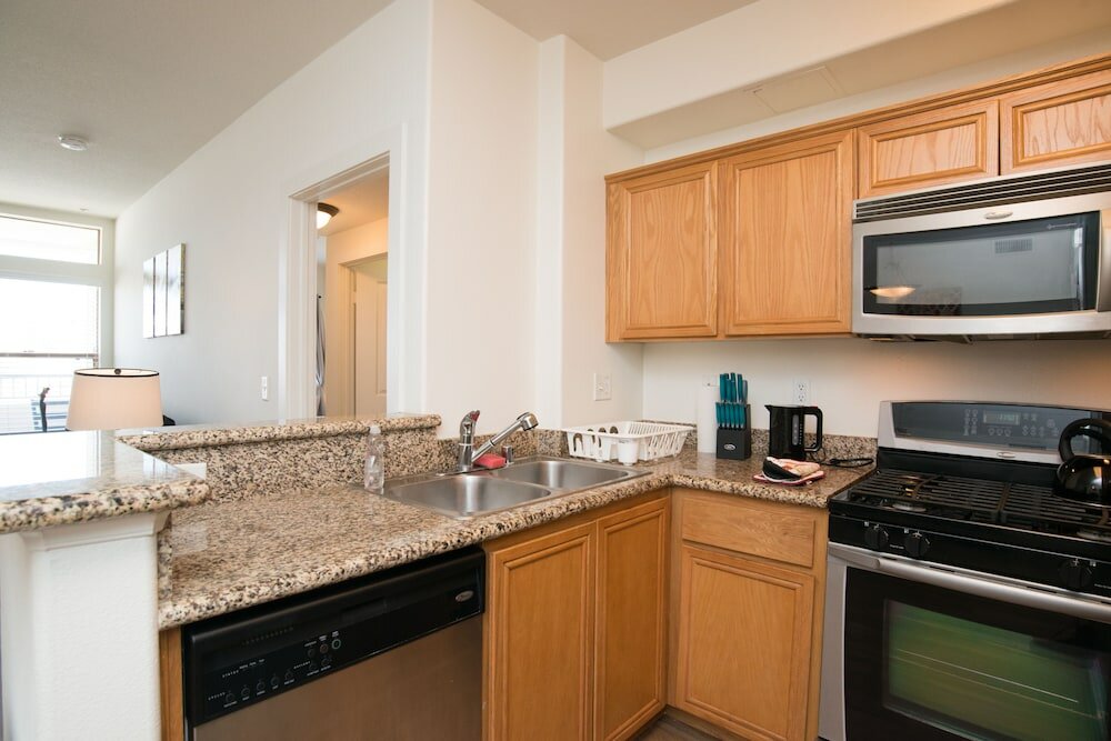 Фото Glendon Apartments