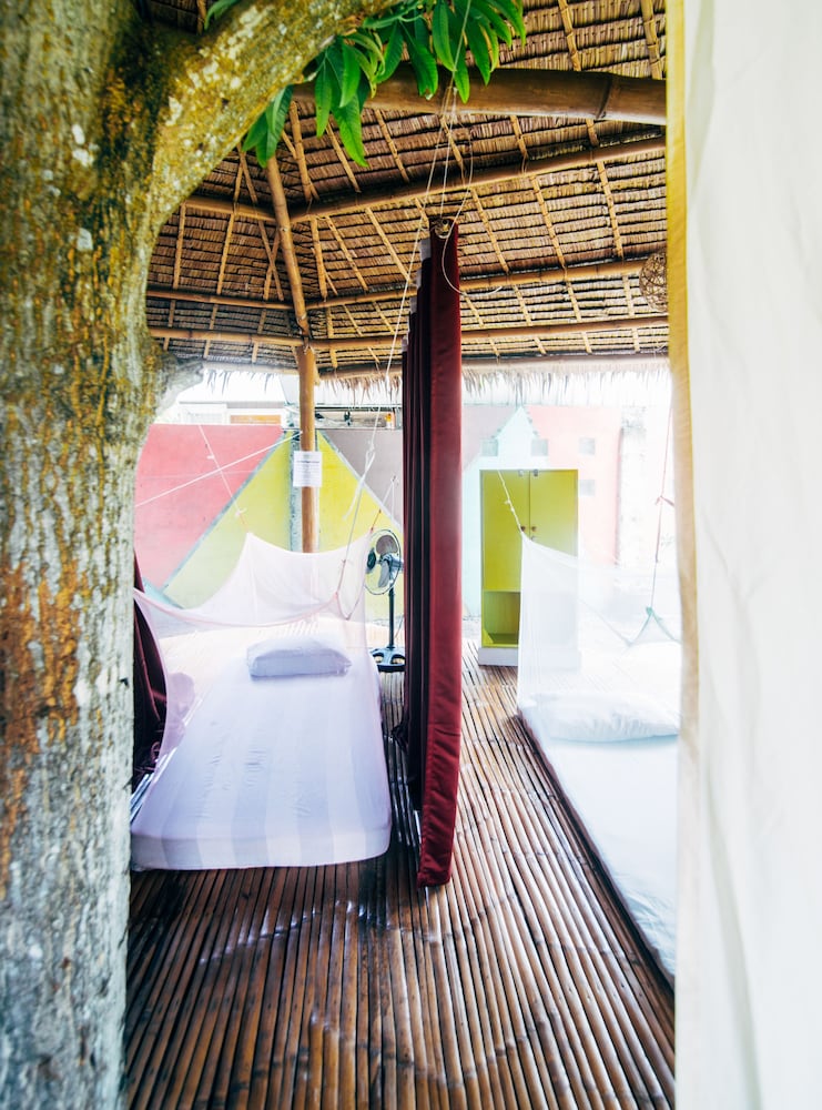 Фото Bamboo Hostel Palawan