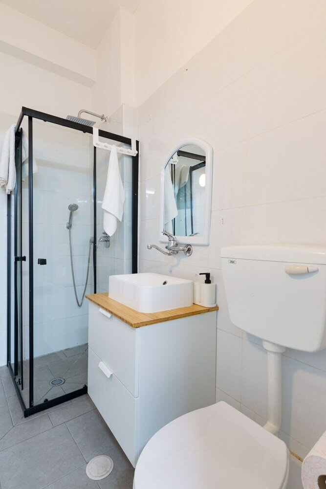 Фото Stunning Chic 2 Br Ibn Gvirol St