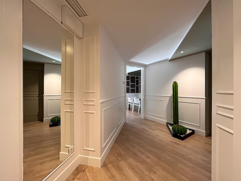 Фото Passeig de Gracia by Enjoybcn