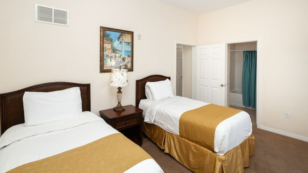 Фото Sunset Serenity at Caribe Cove Resort