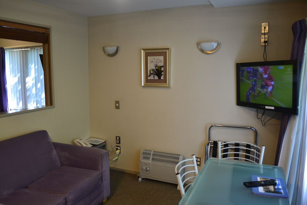 Фото Athena Motel & Apartments