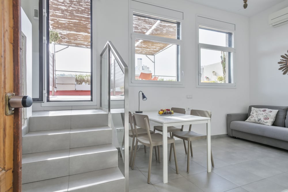 Фото Stay Together Barcelona Apartments