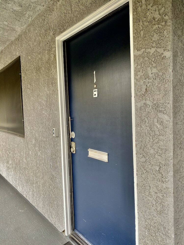 Фото Glendale Apartment Rental by Owner