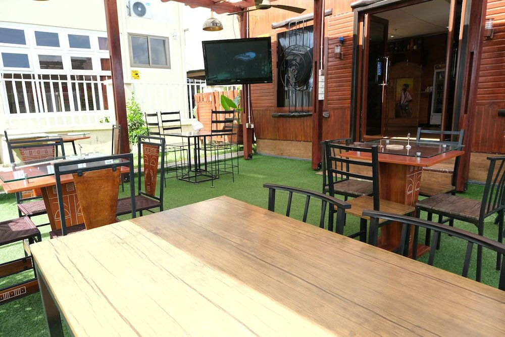 Фото Asantewaa Premier