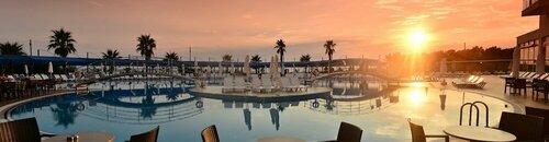 Гостиница Cenger Beach Resort & SPA в Манавгате