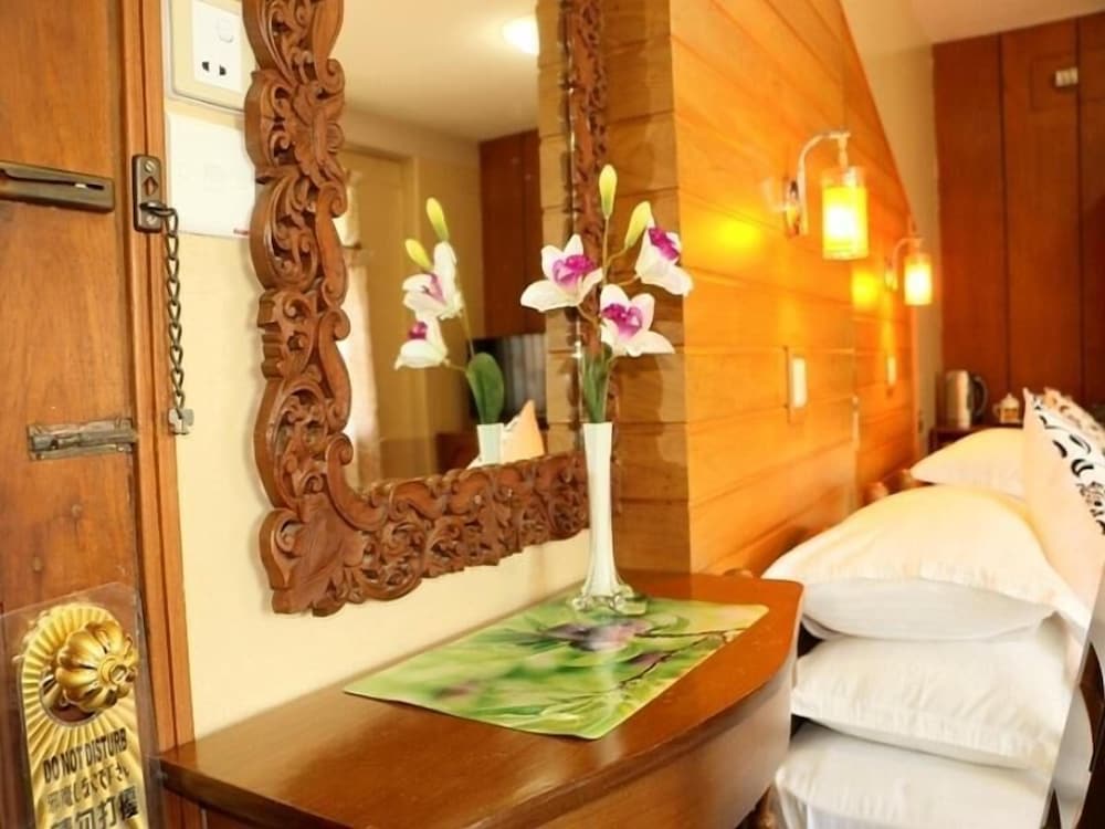 Фото Royal City Hotel