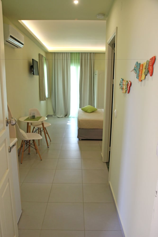 Фото Ilias Apartments