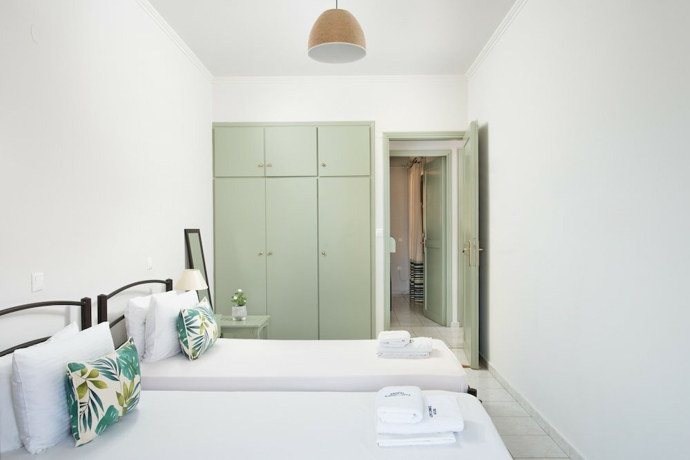 Фото Monemvasia Green Apartments