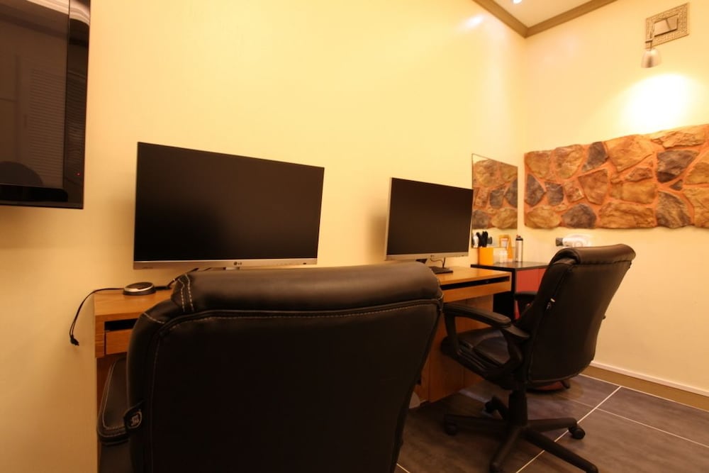 Фото S-Petite Hotel