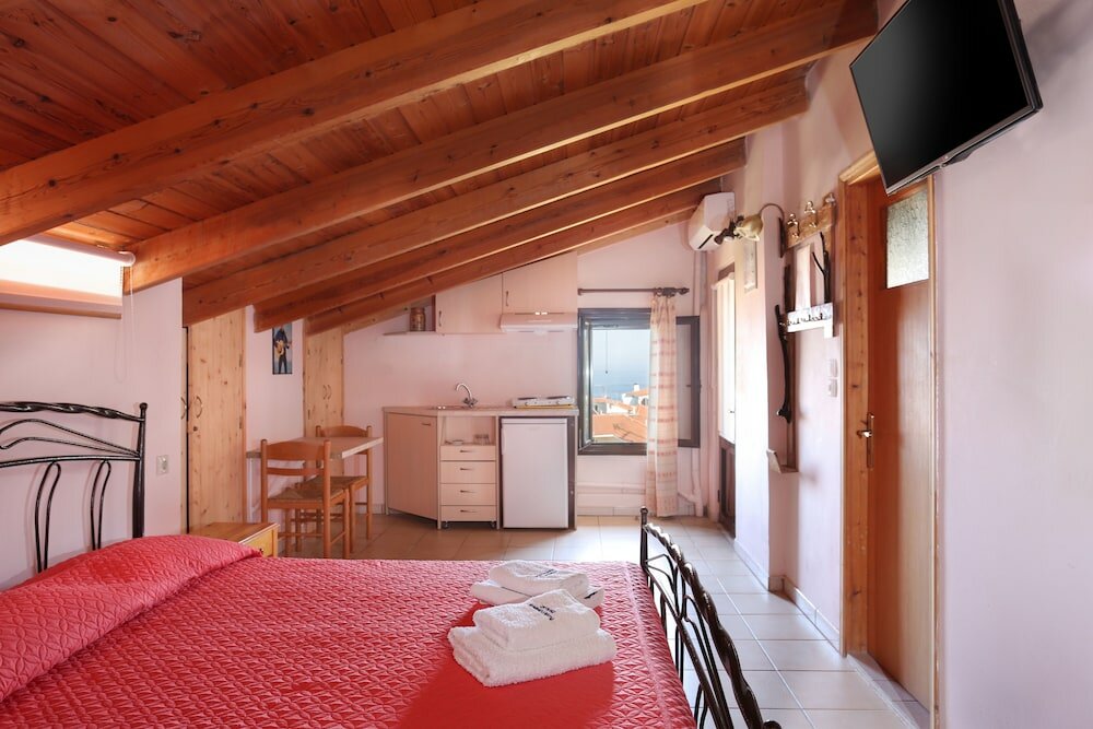 Фото Monemvasia Green Apartments