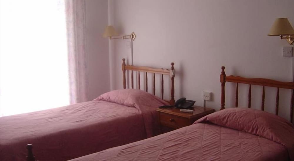 Фото Layiotis Hotel Apartments