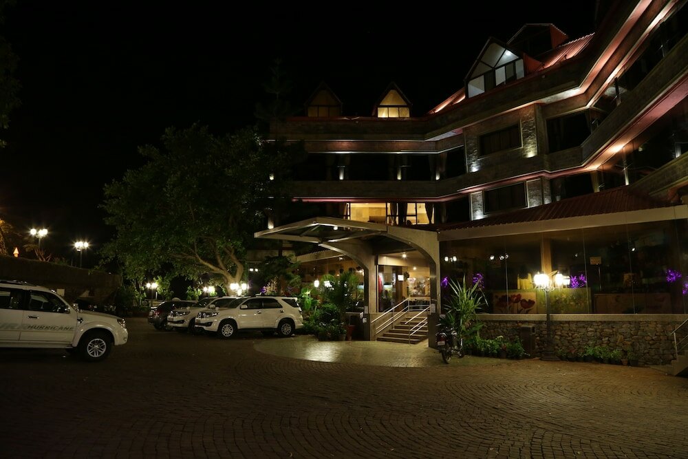Фото Ravine Hotel