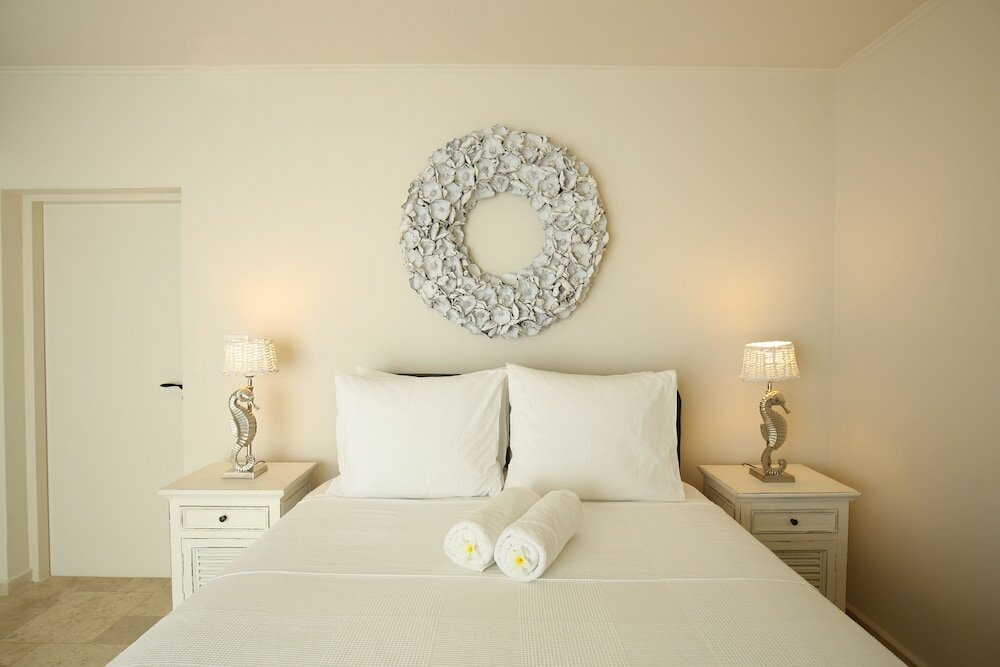 Фото Ocean Breeze Boutique Hotel & Marina