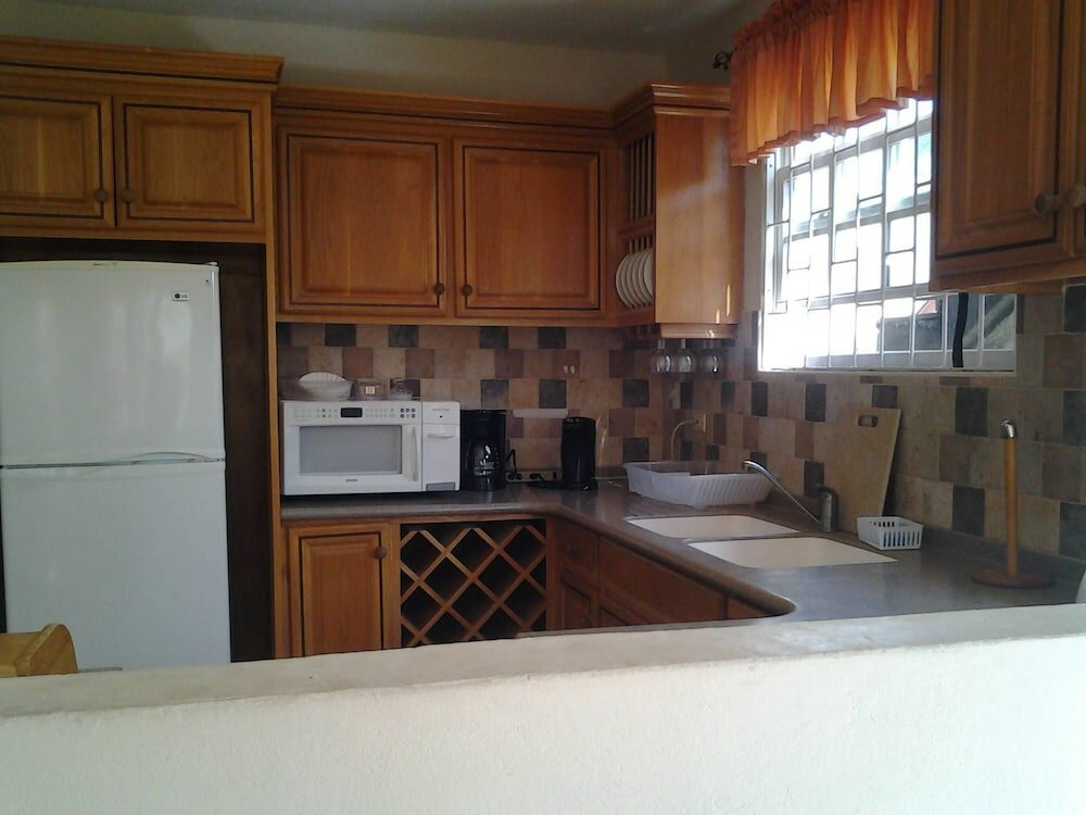 Фото Croton Studio at Sungold House Barbados