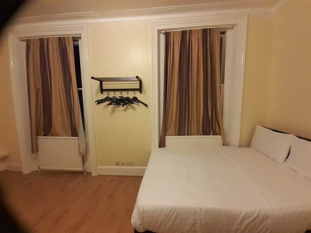 Фото Anwar House