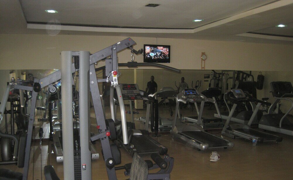 Фото Axari Hotel & Suites