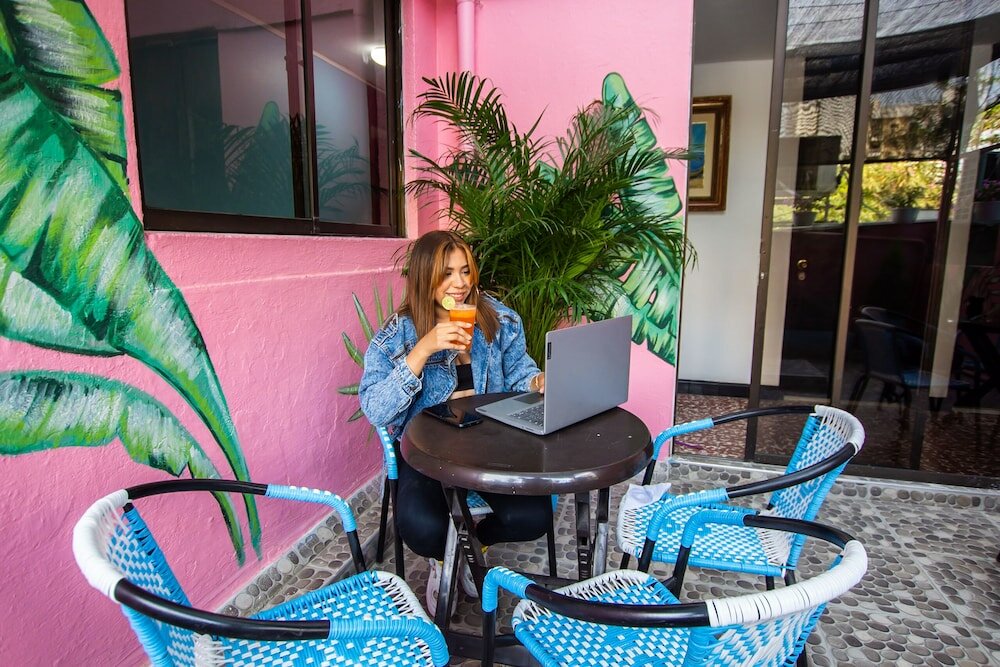 Фото Hotel Taybo Beach