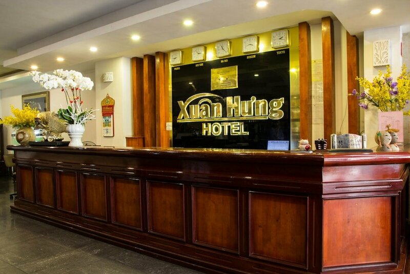 Гостиница Xuan Hung Hotel в Дананге