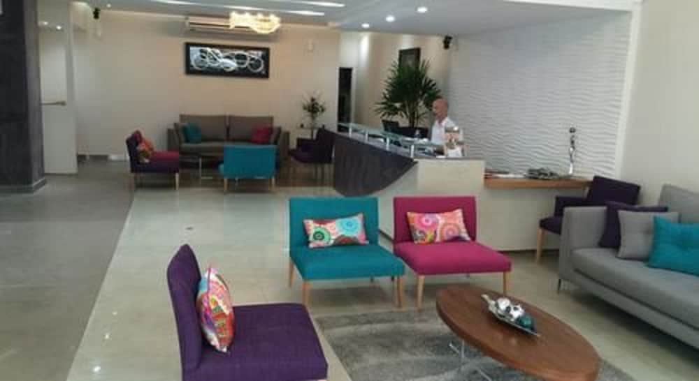 Фото отеля 2