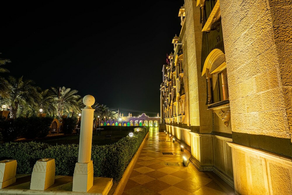 Фото Chokhi Dhani The Palace Hotel