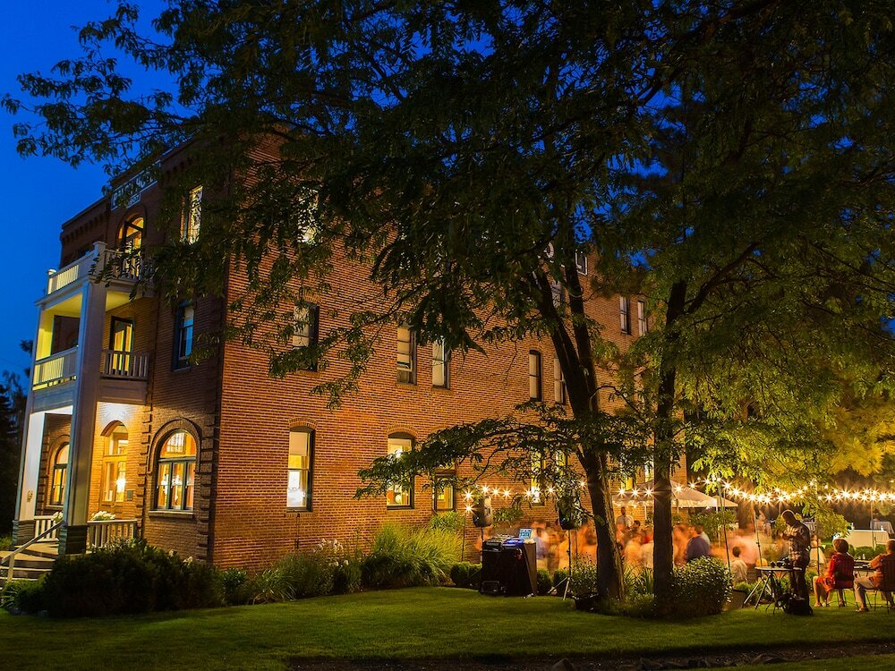 Фото Balch Hotel