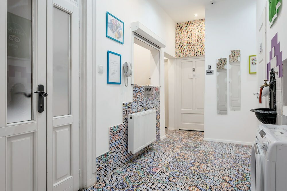 Фото Amber Gardenview Studios