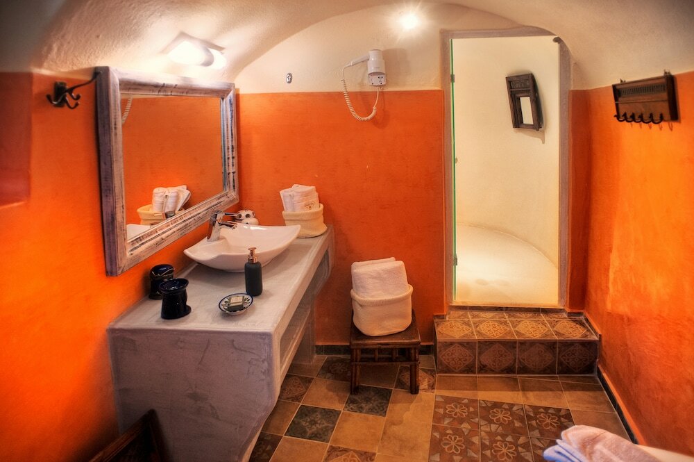 Фото Heliophos Boutique Caves