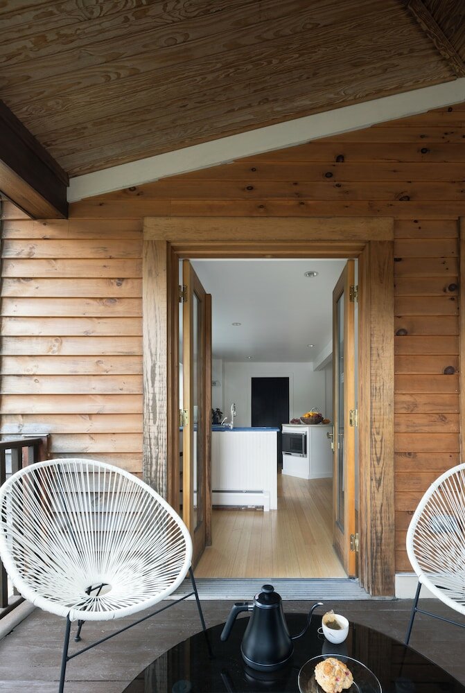 Фото The Trail in Adams - Berkshires’ Art Hotel