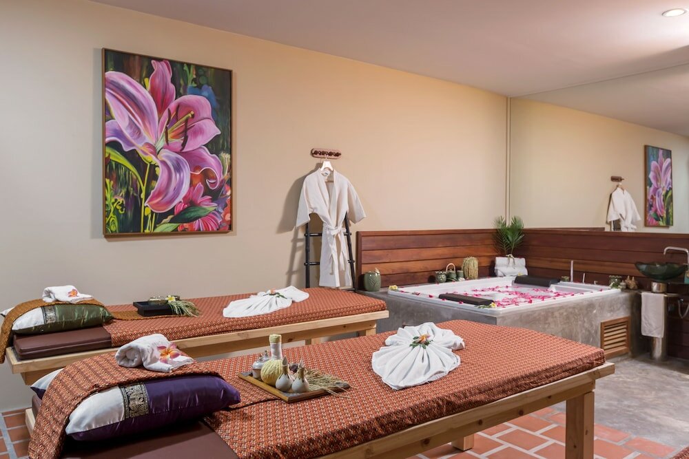 Фото Naina Resort & SPA