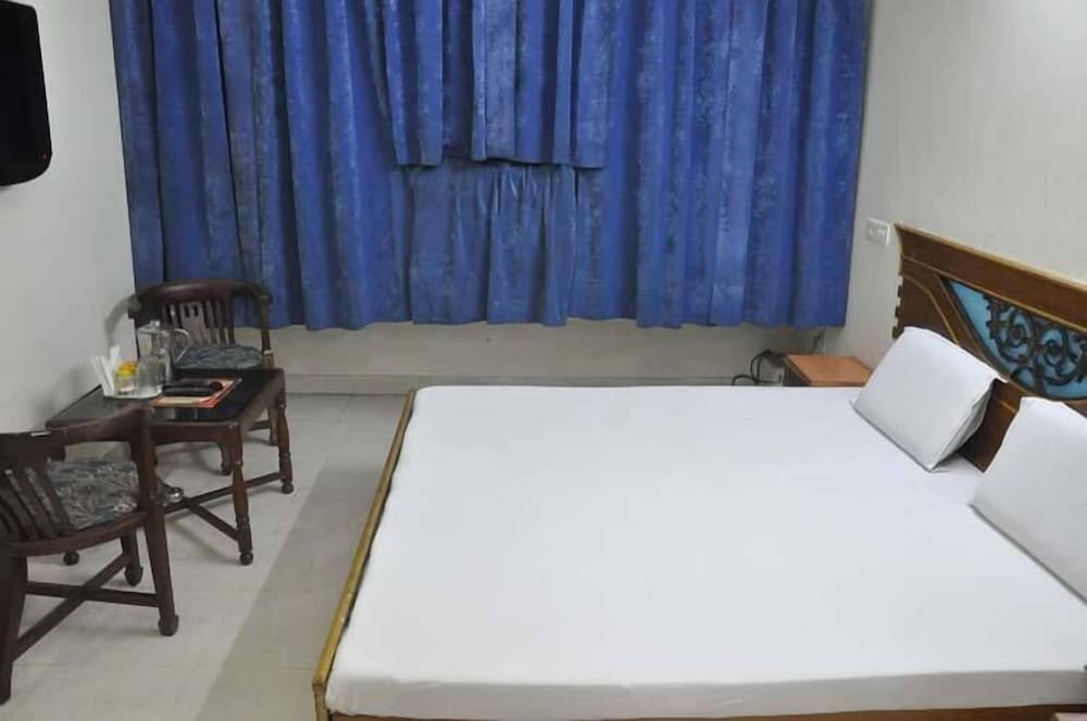 Фото Hotel City Plaza 3